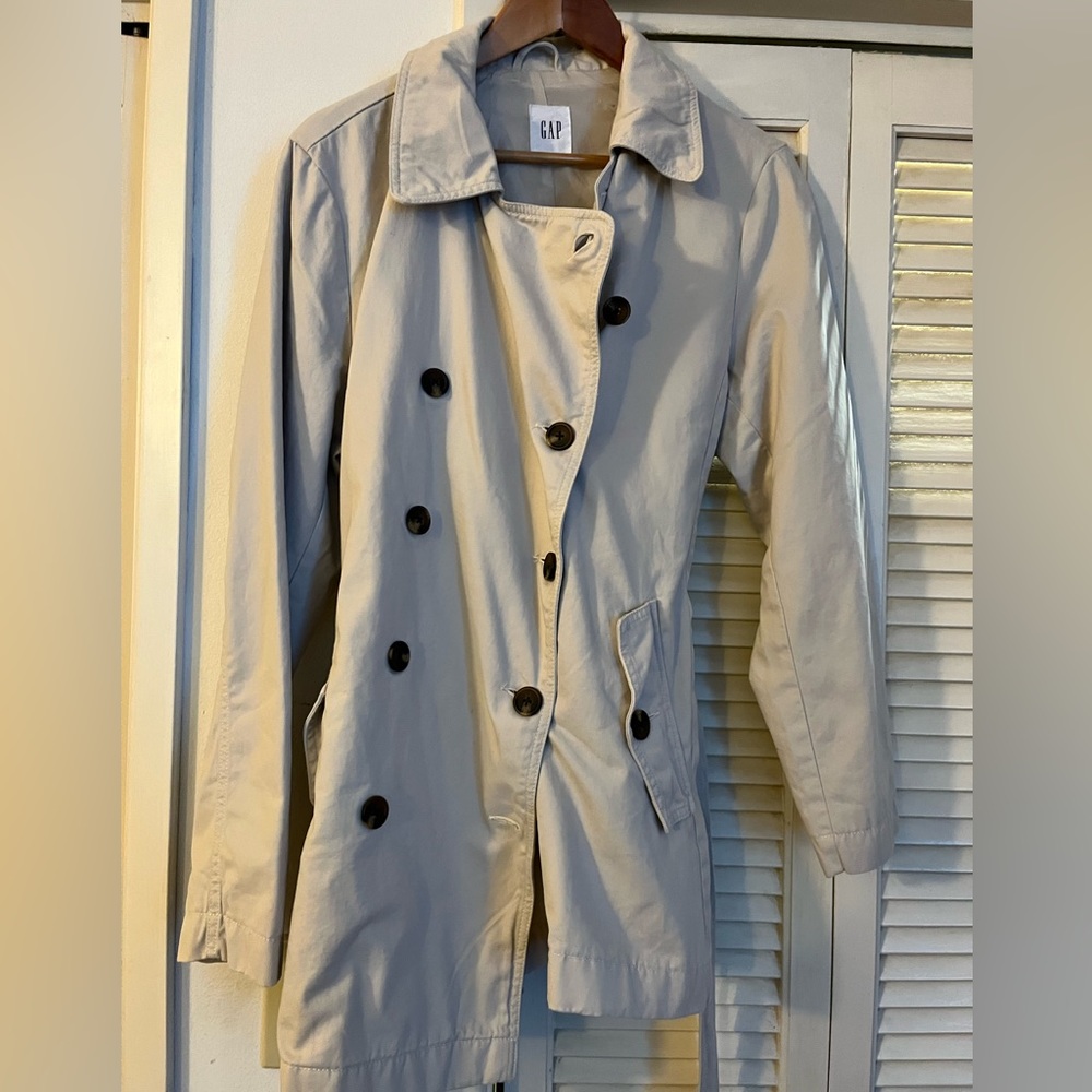 Gap Trench/ Rain Coat Beige-Size Large